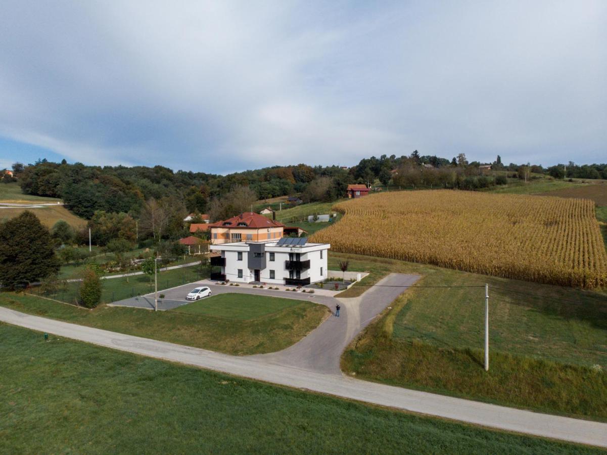 Apartments Dora Sveti Martin Na Muri Bagian luar foto
