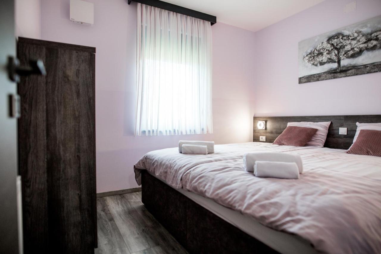 Apartments Dora Sveti Martin Na Muri Bagian luar foto