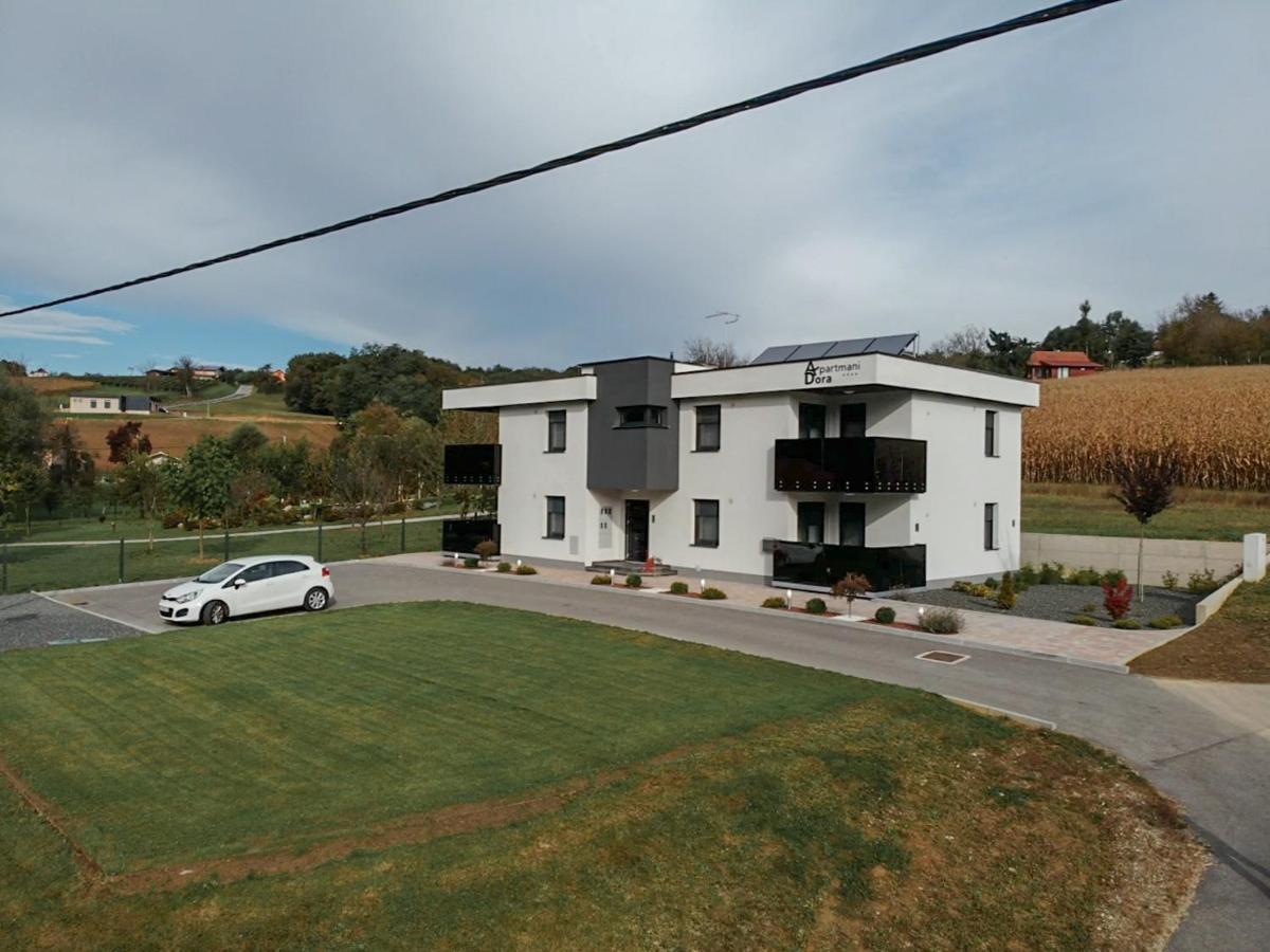 Apartments Dora Sveti Martin Na Muri Bagian luar foto