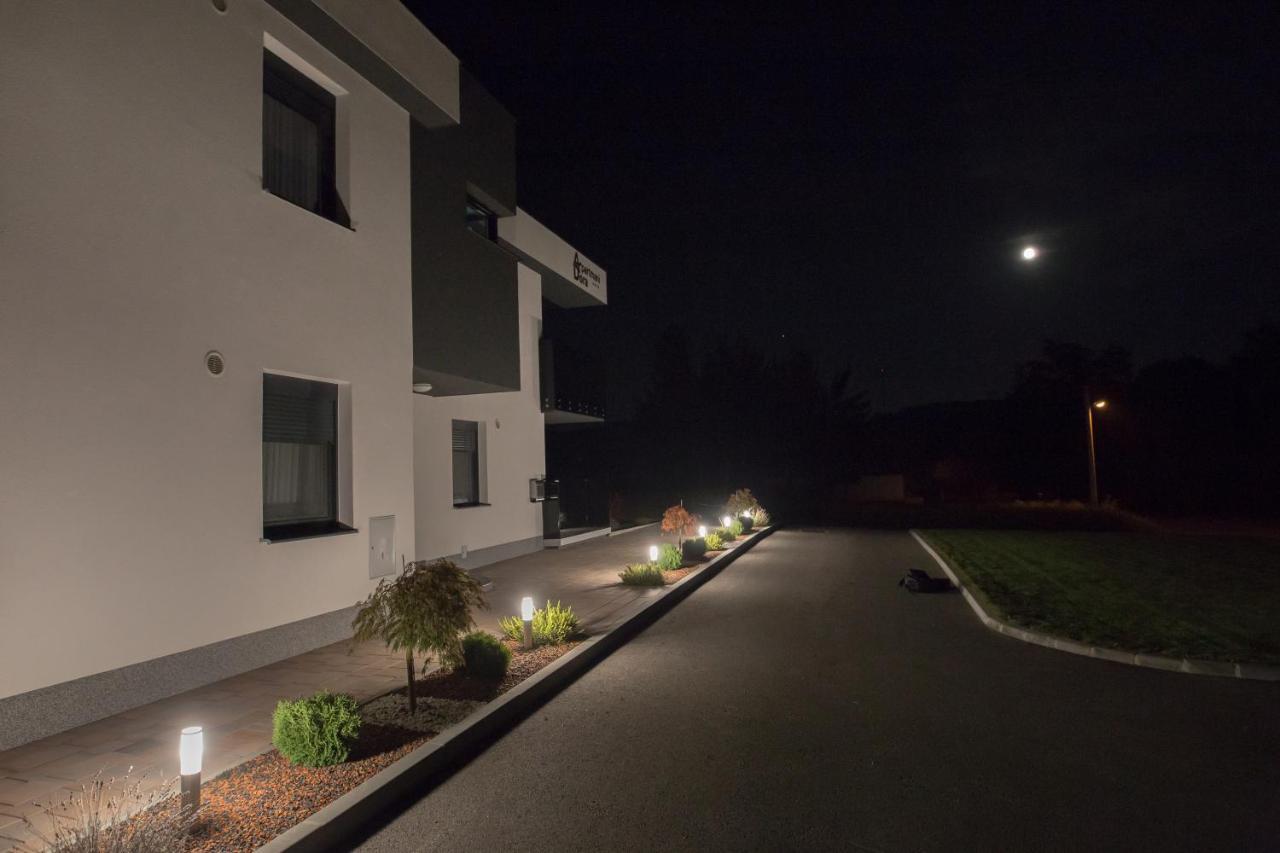 Apartments Dora Sveti Martin Na Muri Bagian luar foto