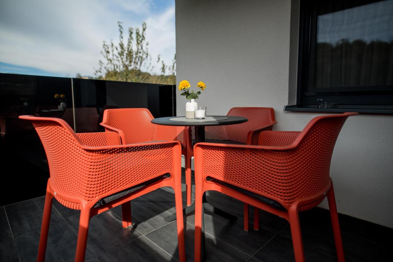 Apartments Dora Sveti Martin Na Muri Bagian luar foto