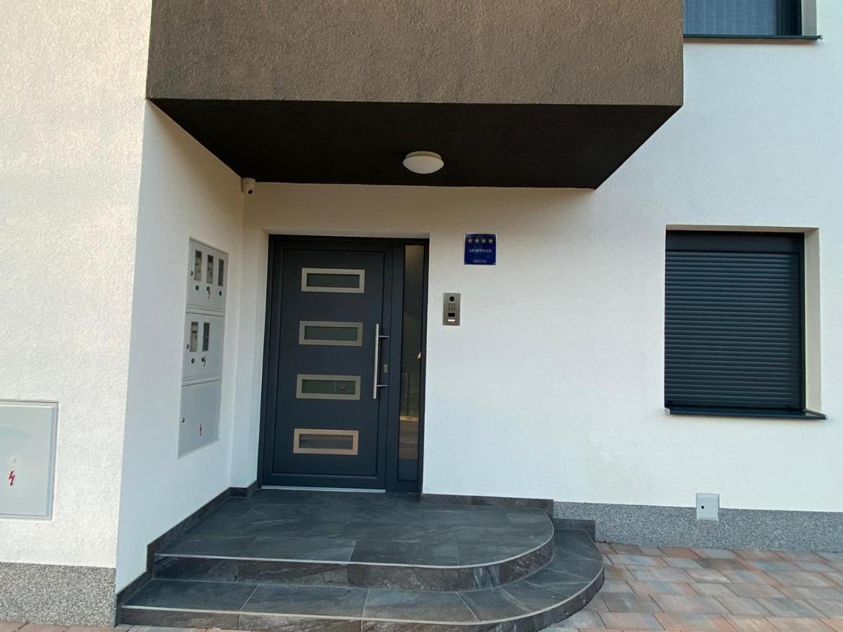 Apartments Dora Sveti Martin Na Muri Bagian luar foto
