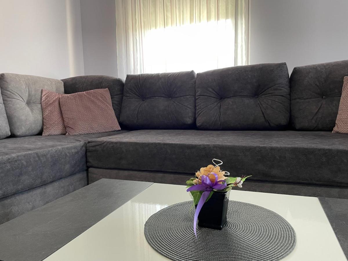 Apartments Dora Sveti Martin Na Muri Bagian luar foto